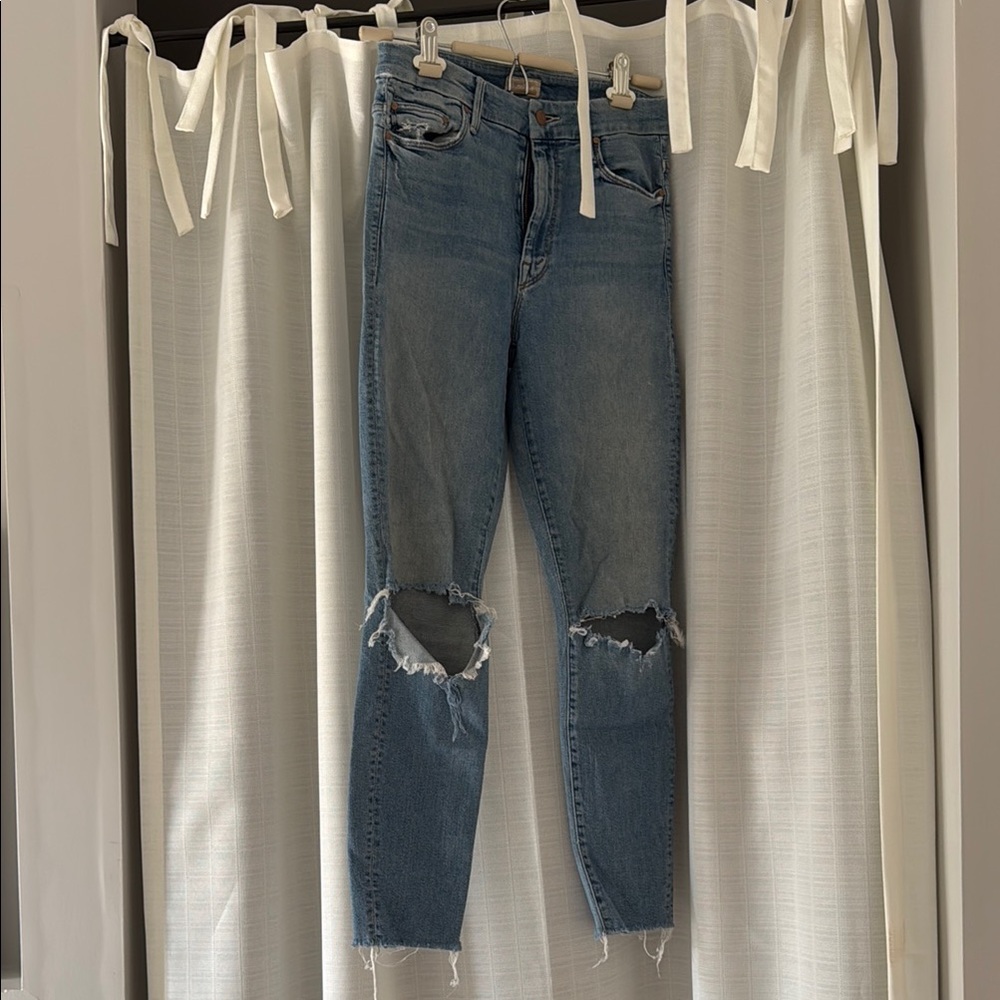 Mother Looker Fray Ankle Distressed Skinny Jeans